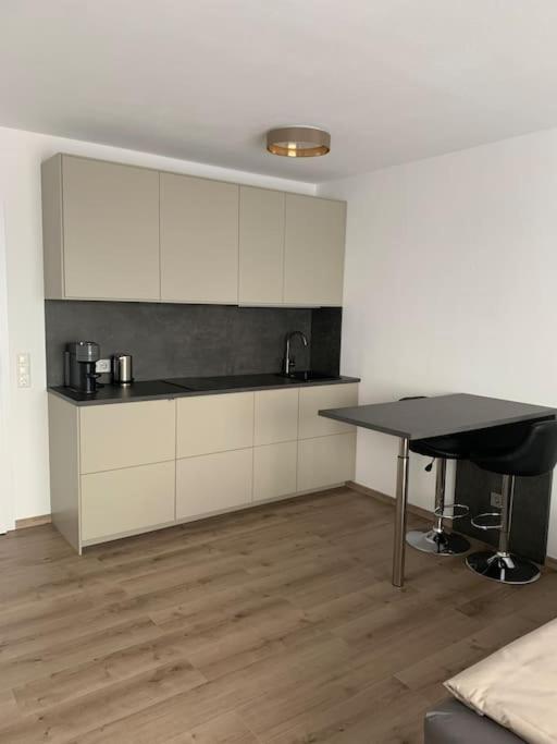 Eine Gemuetliche Einzimmerwohnung Όστφιλντερν Εξωτερικό φωτογραφία