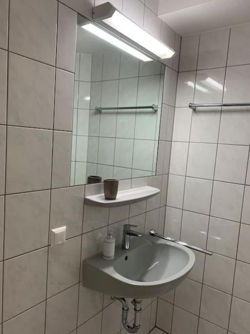 Eine Gemuetliche Einzimmerwohnung Όστφιλντερν Εξωτερικό φωτογραφία